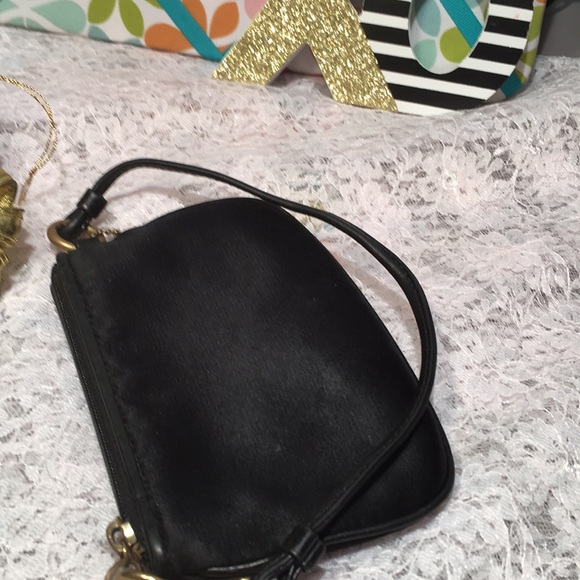 Coach - Picture 3 of 5